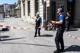 PILNE! Atak nożownika przy dworcu kolejowym! Trzy osoby ranne