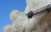 POŻAR W LUBUSKIEM Płonie zabytkowy pałac w Lubuskiem! Gigantyczna akcja straży pożarnej