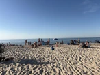 Turystyka Tłumy turystów opanowały Sarbinowo. Tak wyglądał pierwszy weekend wakacji