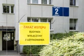 Dramat mieszkańców Ursynowa Blok grozi zawaleniem, a mieszkańcy muszą sami sobie radzić. Władze Warszawy rozkładają ręce