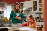 Na Wspólnej Na Wspólnej, odcinek 4225: Dramat córki Elizy i Jarka po rozwodzie! Hania znów trafi do domu dziecka? - ZDJĘCIA