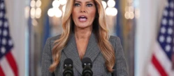 Nikt nie wie, dlaczego teraz Nagłe wystąpienie żony Trumpa! Melania mówi o Epsteinie i fałszywych zdjęciach.