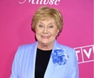 galeria zdjęć Teresa Lipowska kończy 89 lat. Gwiazda "M jak miłość" emanuje energią i inspiruje tysiące Polek! - ZDJĘCIA