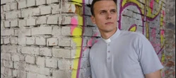 ZAKAZ WYSTĄPIEŃ MEDIALNYCH "Ksiądz z osiedla" musi milczeć! Dostał zakaz na TikToka. Poszło o aborcję