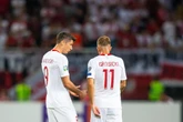 Wymowne zdjęcie Robert Lewandowski tuż przed północą zwrócił się do Grosickiego. Kilka słów wystarcz…