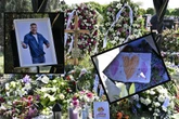 Zdjęcia łamią serce Tomasz Jakubiak został pochowany. Te rzeczy znalazły się w jego grobie. Laurka i cza…