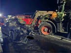 Wypadek śmiertelny Osobówka zmiażdżona przez ciągnik. Kierowca nie żyje, dziecko trafiło do szpitala