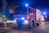 Kilka godzin działań Tragiczny pożar w bloku! Reanimacja kobiety nie pomogła. Strażacy ewakuowali resztę …