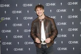 To dużo czy mało? Mikołaj Roznerski opowiedział o aktorskich zarobkach. "Nie robi się tego dla pienięd…