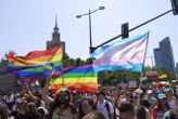 Parada Równości 2025 Parada Równości przeszła ulicami Warszawy. Protest i transparenty o ludobójstwie