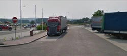 Przejechał tirem po głowie mężczyzny! Dramat przy autostradzie A2 niedaleko Koła