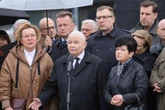 zakakujące słowa! Jarosław Kaczyński zabrał głos na miesięcznicy Smoleńskiej. Wspomniał o Trzaskowskim