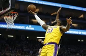 Nowi właściciele Los Angeles Lakers Gigantyczna transakcja w zawodowym sporcie. Legendarny klub sprzedany za niebotyczne…