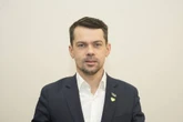 polityk odpiera medialne zarzuty Wiceminister Kołodziejczak: Nie kupiłem dyplomu, jestem ofiarą