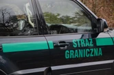 Sytuacja przy granicy Chciał przejechać strażnika i uciec z migrantami