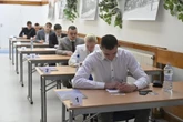 Matura 2025 Kąt rozwarcia stożka: Co to jest i jak go obliczyć? Sprawdź!