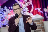 Szybko nie odpocznie Maciej Orłoś skończył 65 lat i... nadal haruje! Emerytura? Marne grosze!