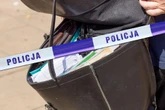 Dramat w Krakowie Seniorka mieszkała ze zwłokami. Listonosz opowiedział o kulisach dramatu