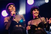 Spektakularny sukces Tatiana Okupnik czekała na to 20 lat. Ludzie nie wierzą, że to Polka! Wielki hit wraca z hukiem