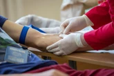 Zostań bohaterem! Ty też możesz uratować czyjeś życie! Wszystko, co musisz wiedzieć o honorowym krwiodawstwie