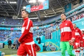 Lewandowski kupił działkę od Szczęsnego i… spóźniał się z zapłatą! Prawda wyszła n...