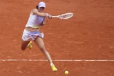 Bezlitosny fiskus Ile zarobiła Iga Świątek w Roland Garros? PREMIE są wysokie ale podatki we Francji t…