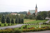 Małopolskie krajobrazy Ta małopolska wieś skrywa prawdziwy skarb. Nie bez powodu nazywają ją polskim Lourdes