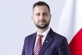 Dron w Osinach Konferencja Kosiniaka-Kamysza w sprawie drona z Osin. "Mamy do czynienia z prowokacją ze strony rosyjskiej"