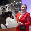 To trzeba zobaczyć Małgorzata Ostrowska-Królikowska spotkała konia w supermarkecie. Wszystko nagrała!