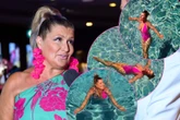 Alez kusi W basenie jak na scenie! Skrzynecka robi wakacyjne show w Grecji. Fani: „Nimfa, syrenka, Wenus!”