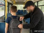 Policjanci w akcji Okradł dziecko w autobusie. Obcokrajowiec nie uniknie kary