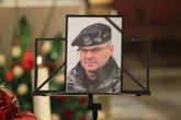 OSTATNIE POŻEGNANIE Pogrzeb gen. Waldemara Skrzypczaka w Warszawie. Spoczął na Cmentarzu Wojskowym na Po…