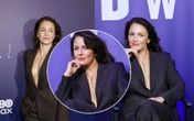 Odważnie Katarzyna Wajda pod marynarką miała tylko złoty łańcuszek. "Zapomniała" o bieliźnie, a dekolt sięgał do pasa