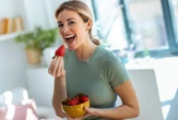 strefa gastro Ruszył sezon na truskawki, ale tych lepiej nie jeść. Na co trzeba zwrócić uwagę?