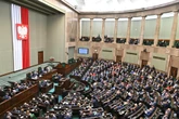 Warto wiedzieć Ile naprawdę zarabiają politycy w Polsce?