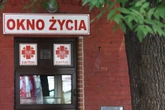 Dziecko trafiło do szpitala Dziewczynka porzucona w oknie życia. Nie miała swojego domu nawet przez jeden dzień