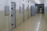Narkobiznes za kratami Afera w zakładzie karnym. Dwóch funkcjonariuszy aresztowanych