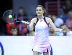 Słynna Polska na londyńskiej trawie Radwańska znowu błysnęła na korcie Wimbledonu. Grała przeciwko megagwieździe