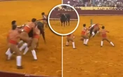 Jest wideo Zginął na oczach tysięcy widzów! Byk ruszył prosto na niego