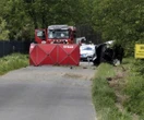 DRAMATYCZNY WYPADEK BMW dachowało pod Mińskiem Mazowieckim. Kierowca pijany, pasażer zginął na miejscu