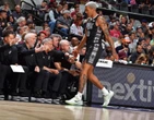 Basket Fatalna seria Sochana i Spurs. Start NBA to wielki koszmar dla Polaka