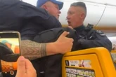 Zobacz wideo Bijatyka w samolocie! Wieczór kawalerski doprowadził do katastrofy