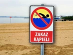 Zakaz kąpieli Plaża otwarta, ale nie można się kąpać. Czerwona flaga w Dąbiu