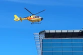 Służby w akcji Wymieniał butlę z gazem i doszło do eksplozji. Poszkodowany mężczyzna trafił do szpi…