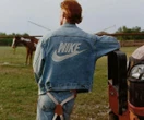 Strefa mody Levi’s® i Nike łączą siły – ikony amerykańskiego stylu we wspólnej kolekcji sportowej