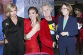 Kreacje! Gwiazdy na premierze "Pani od polskiego". Racewicz odsłoniła ramiona, amarantowa Wie…
