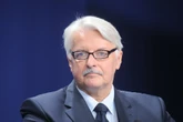 Nie sposób powstrzymać łez Waszczykowski odpowiedział dwoma słowami, które łamią serce. Walka trwa