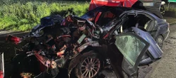 Tragiczny wypadek Dwie osoby zginęły na miejscu. Volvo zderzyło się z szambiarką