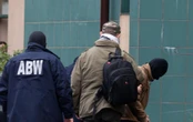 ABW w akcji. Znaleziono broń i materiały wybuchowe. Trwa ewakuacja