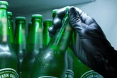 Wyjątkowo bezczelny! Na stacji paliw czuł się "jak u siebie". Gdy miał zapłacić za piwo... wyśmiał pracow…
